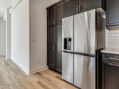 With 3 bedrooms, 2.5 bathrooms, dedicated office, 2,107 sqft of - photo 10