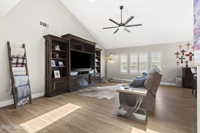 Welcome to 4464 Via Santa Maria, a beautifully maintained - photo 6