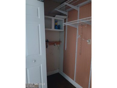 Sky is the limit with you own imagination. Lots of space and - photo 8