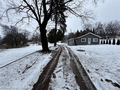 (private lake, pond, creek) Home For Sale in Clarkston Michigan