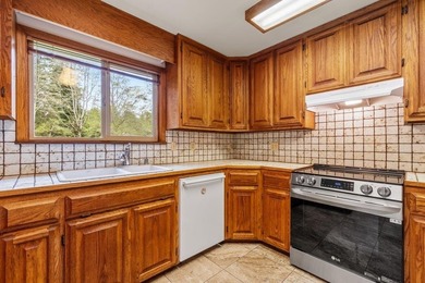 Solid home in the country yet close to town, on one acre at the - photo 11