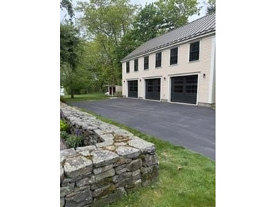 Coastal Estate near Portland, Maine. Set on 2.9 private acres - photo 13