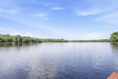 Lake Talquin lakefront home, 3BR/2.5BA+ an office. Enjoy a - photo 3