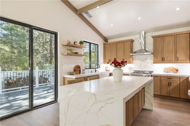 Tucked beneath wide open skies with stunning Gold Mountain views - photo 8