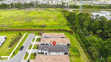 **UPGRADED TO THE MAX - AVAILABLE NOW** Private, Turn-Key Living - photo 43