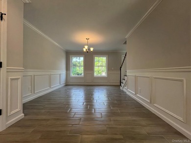 New Center Hall Colonial that features a traditional and modern - photo 10
