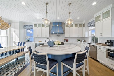 Rarely available on WaterColor's Beach Lane, this home offers an - photo 6