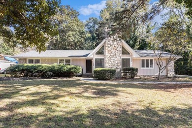 Lake Michelle Home Sale Pending in Stone Mountain Georgia