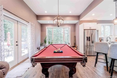Welcome to 224 Lake Shore Drive, a turn-key lakeview retreat set - photo 10