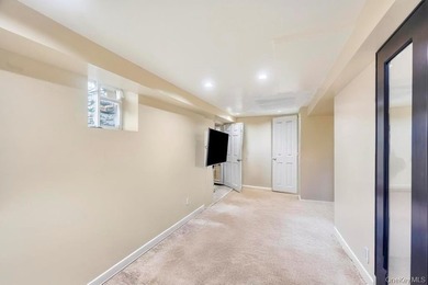 Welcome to your next East New York gem! This fully attached home - photo 16