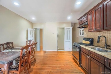 Welcome to your next East New York gem! This fully attached home - photo 22