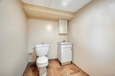 Welcome to your next East New York gem! This fully attached home - photo 25