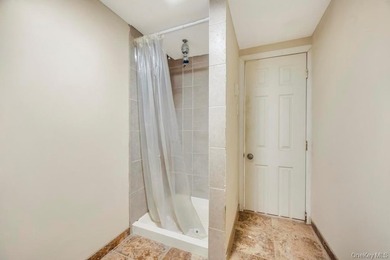 Welcome to your next East New York gem! This fully attached home - photo 26