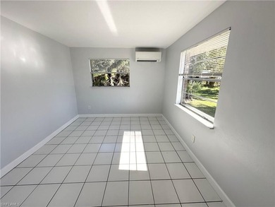 Located at the end of a quiet cul-de-sac, this waterfront duplex - photo 7