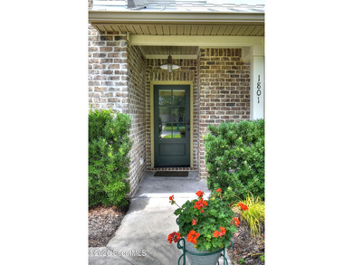 Additional listing photo 1