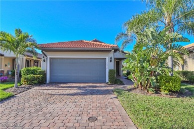 Lake Home Sale Pending in Fort Myers, Florida