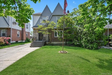 Lovingly Maintained Detached Colonial Nestled on a Beautiful - photo 1