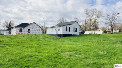 Charming and move-in ready, this 728 sq ft home is conveniently - photo 5