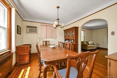 Lovingly Maintained Detached Colonial Nestled on a Beautiful - photo 5