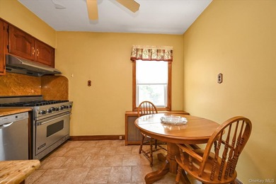 Lovingly Maintained Detached Colonial Nestled on a Beautiful - photo 7