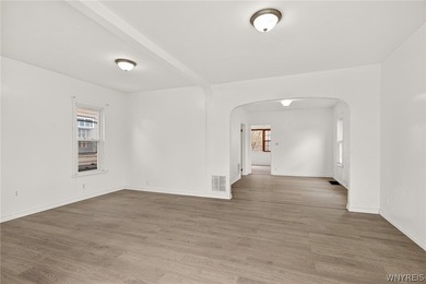 Welcome to this beautiful front brick single family house. Great - photo 11