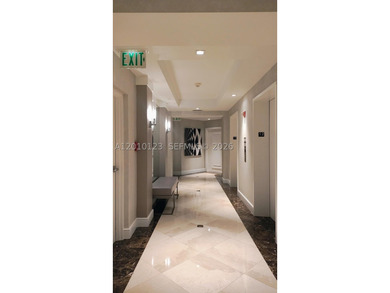 LUXURY FULL SERVICE COMMUNITY IN AVENTURA. 2 BEDROOMS AND 2 1/2 - photo 11