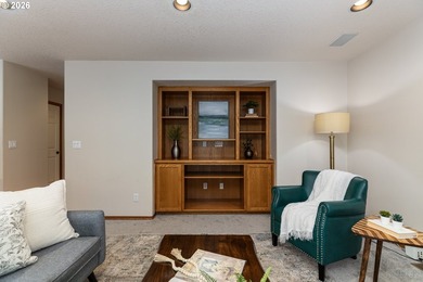 Such a beautifully maintained 5-bedroom, 3.5-bath home with a - photo 12
