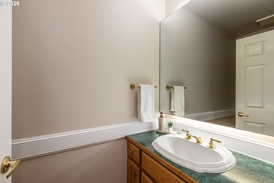 Such a beautifully maintained 5-bedroom, 3.5-bath home with a - photo 14
