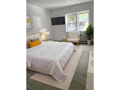 A large 1 bedroom condominium,775 square.ft., right next to - photo 4