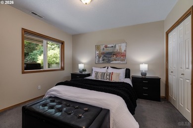 Such a beautifully maintained 5-bedroom, 3.5-bath home with a - photo 24