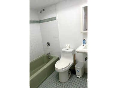A large 1 bedroom condominium,775 square.ft., right next to - photo 5