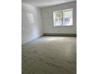 A large 1 bedroom condominium,775 square.ft., right next to - photo 7