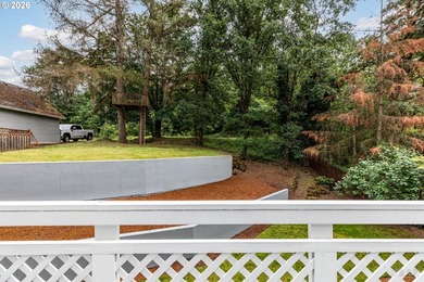 Such a beautifully maintained 5-bedroom, 3.5-bath home with a - photo 27