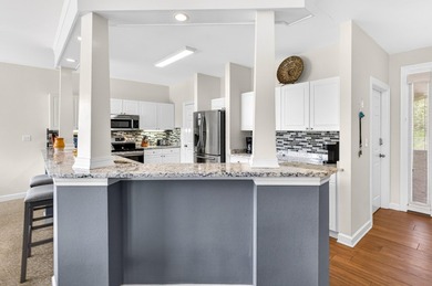 Beautifully updated and offered fully furnished, this spacious - photo 10