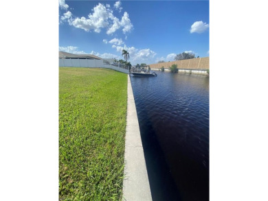 Caloosahatchee River Lot For Sale in Cape Coral Florida