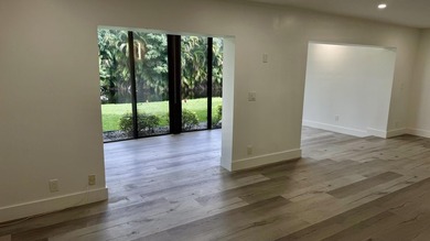 Exceptional & Rarely Available Ground-Floor Corner Residence - photo 31