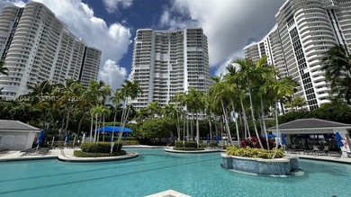 LUXURY FULL SERVICE COMMUNITY IN AVENTURA. 2 BEDROOMS AND 2 1/2 - photo 32