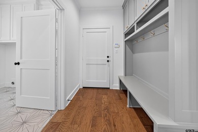 Tucked away within Maple Leaf off Legacy Bend sits a luxurious - photo 38
