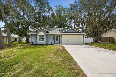 Welcome to this charming 3-bedroom, 2-bedroom in downtown St - photo 1