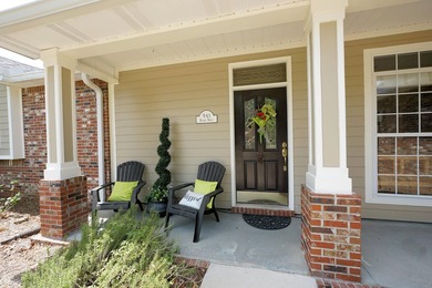 Lovely four-bedroom home situated on a spacious lot in the - photo 4
