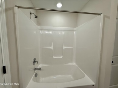 Awesome 4 bedroom ranch plan in new neighborhood Flower Hill! - photo 9