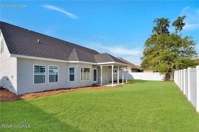 Newer home in a fantastic family neighborhood with a community - photo 2