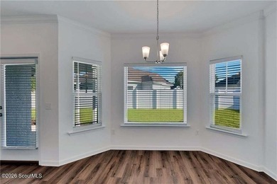 Newer home in a fantastic family neighborhood with a community - photo 8