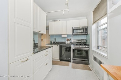 Welcome to this beautiful and spacious 3-bedroom, 2-bath co-op - photo 6