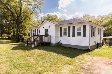Lake Home Sale Pending in Winchester, Kentucky