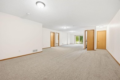 Enjoy easy, maintenance-free living in this beautiful 3 bed, 3 - photo 18
