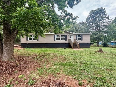 Lake Hartwell Home Active Under Contract in Anderson South Carolina