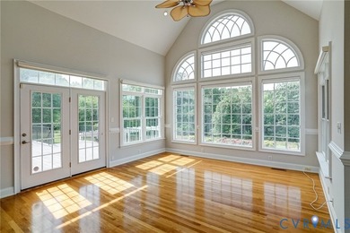 A stunning all-brick architectural masterpiece with a pool, set - photo 4