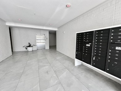 Welcome to effortless coastal living in the heart of Santa Rosa - photo 5