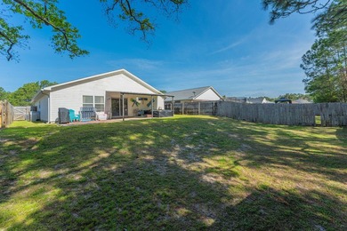 Welcome to this well-maintained home in Gulf Breeze! Major - photo 26